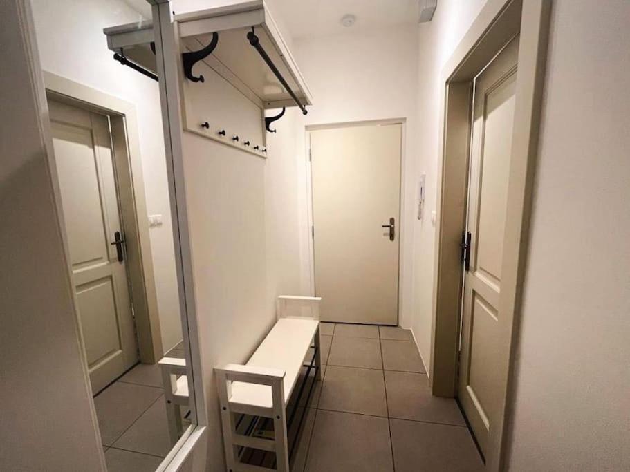 Leger Residence Apartment Прага Екстериор снимка