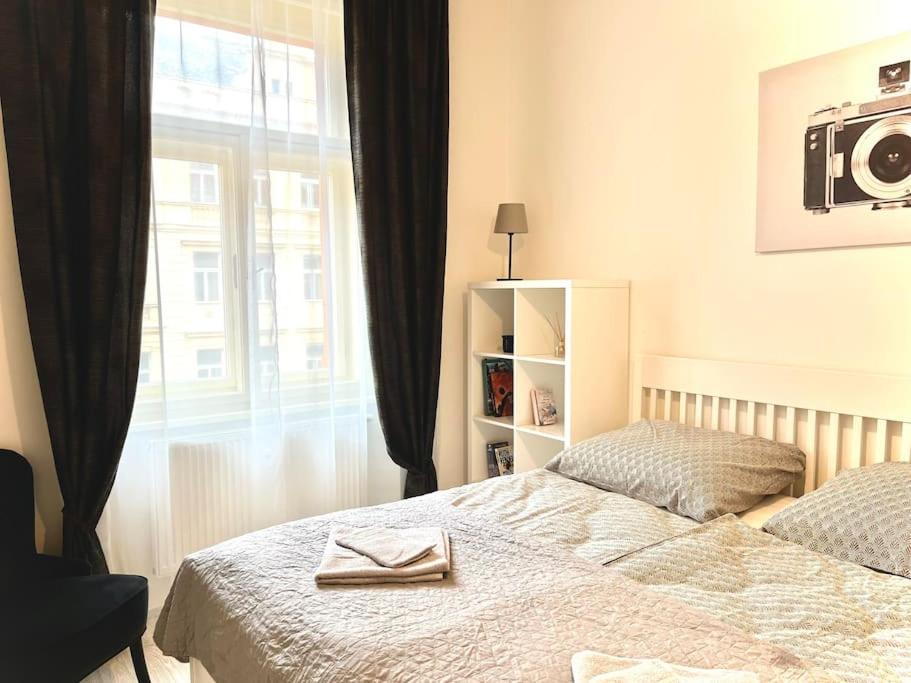 Leger Residence Apartment Прага Екстериор снимка