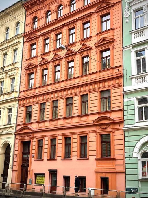 Leger Residence Apartment Прага Екстериор снимка