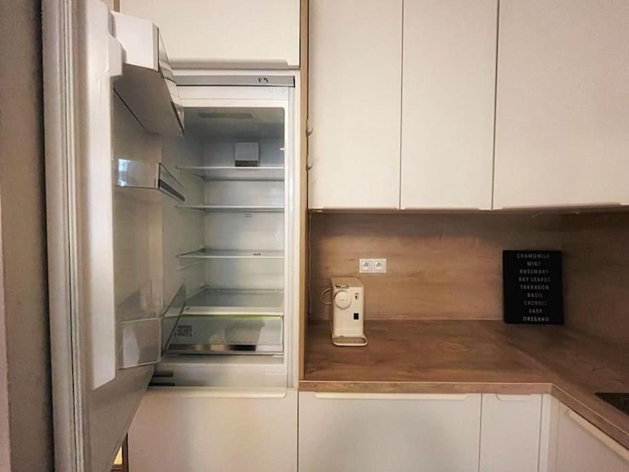 Leger Residence Apartment Прага Екстериор снимка